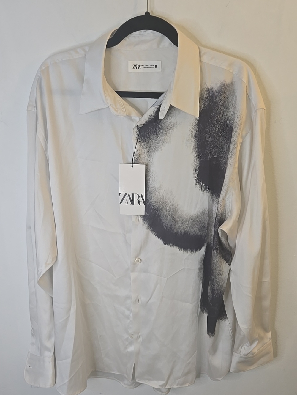 ZARA Men's White Shirt with Abstract Black Print